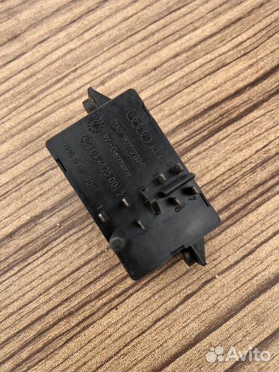 Кнопка управления рулевой колонкой Audi А8 Д2