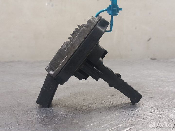 Датчик уровня масла Audi A4