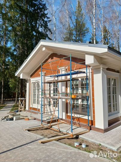 Фасадный декор. Подкровельные карнизы