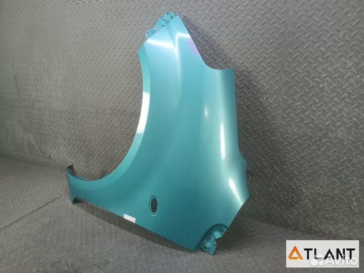Крыло переднее левое suzuki splash
