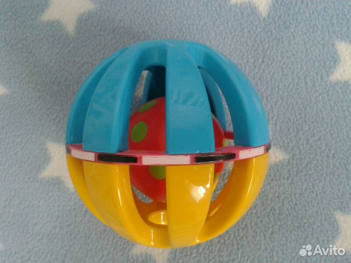 Игрушки для малышей в ассортименте