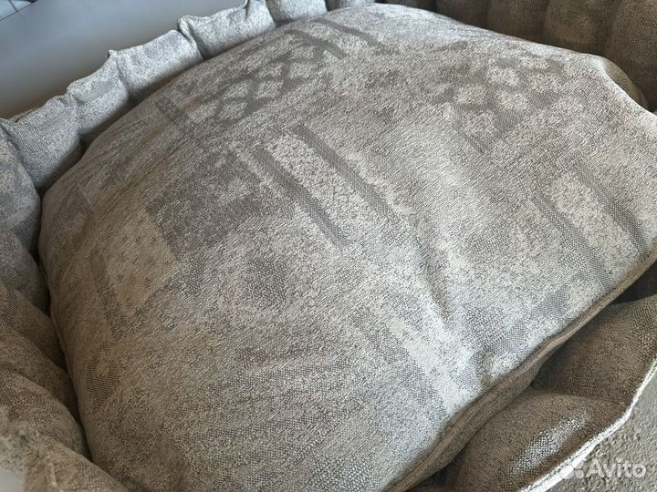 Лежанка для большой собаки новая