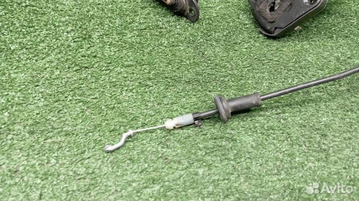 Замок двери Hyundai Grand Starex Правый Задний