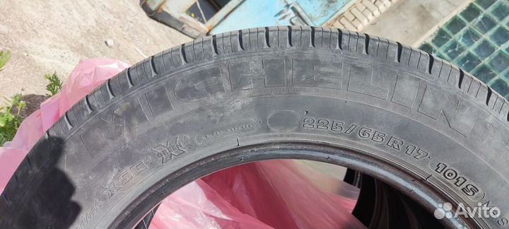 Michelin X Radial 225/65 R17 101M