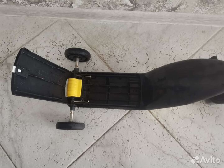 Детский самокат - беговел