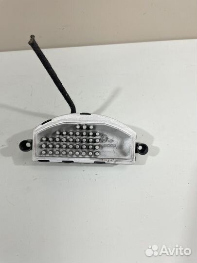 Резистор печки Шкода Октавия А7 Гольф 7