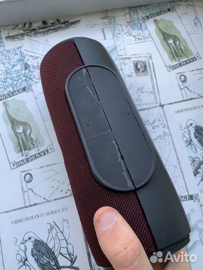 Портативная колонка jbl