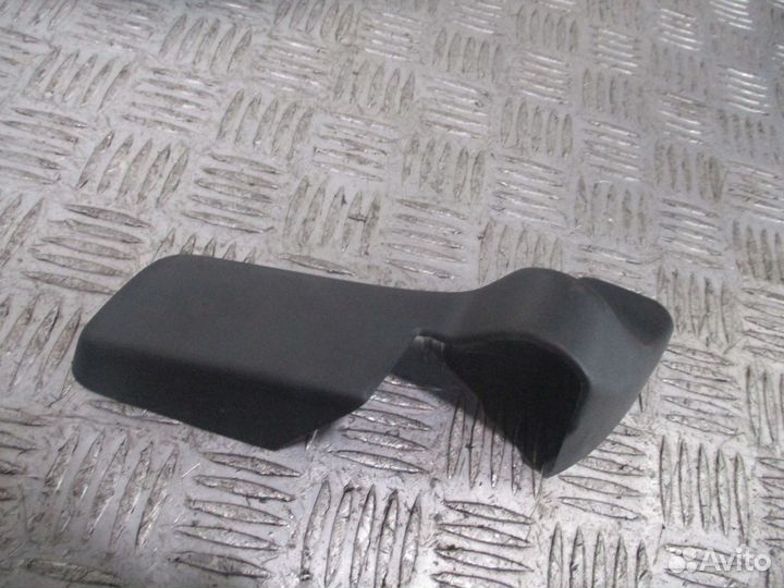 Накладка кронштейна зеркала Mercedes-Benz A0008112