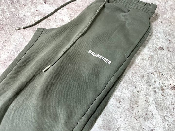 Спортивные костюмы Balenciaga