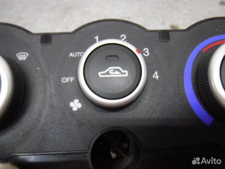 Блок управления отопителем Лада Калина 2 21127