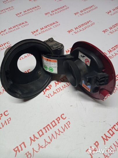 Лючок топливного бака Renault Megane 3 хэтчбек M4R