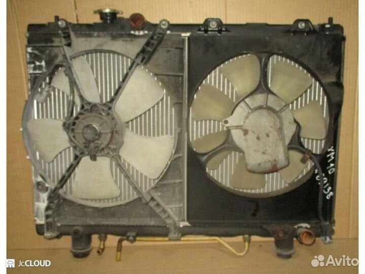 Радиатор основной на toyota ipsum SXM10G 3S-FE