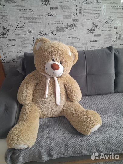 Плюшевый медведь 1м