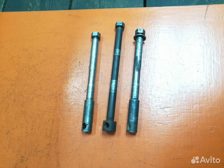 Ось колеса Зид 50 Пилот