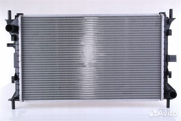 Радиатор охлаждения двигателя 62052 nissens ford f