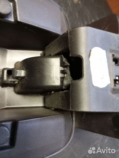 Подлокотник консоли рено логан 2