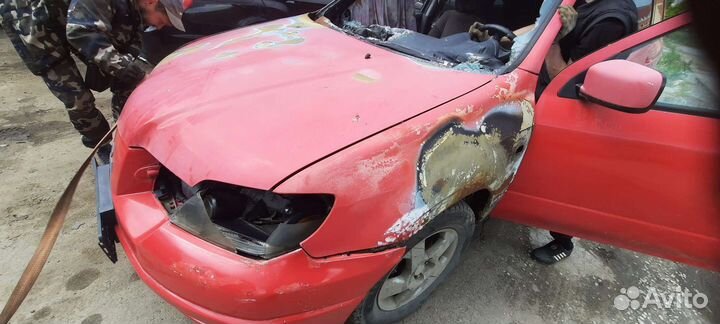 Кузов mitsubishi outlander 1 cu 2.4 АКПП