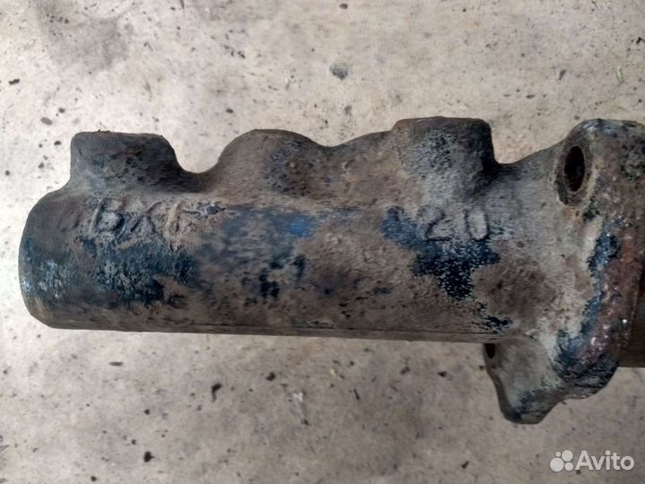 Главный тормозной цилиндр гольф 2