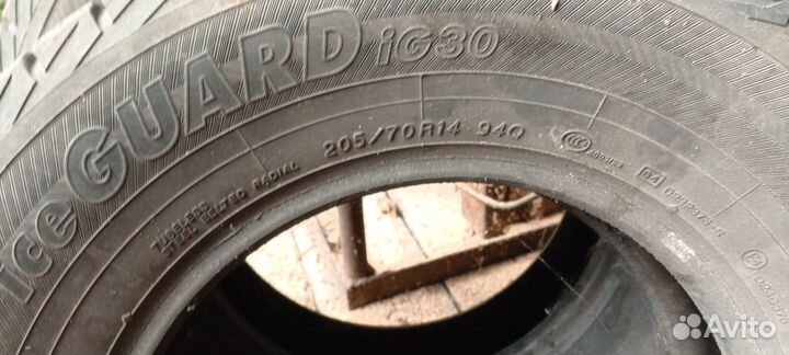 Yokohama Ice Guard IG30 205/70 R14