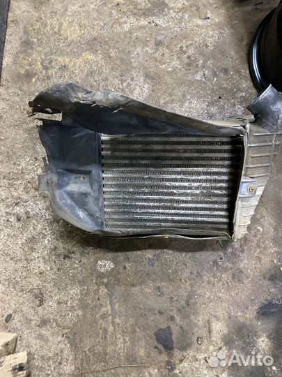 Интеркулер Audi 100 C4/4A 4A0145805E