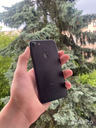 iPhone 7, 32 ГБ