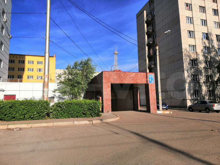 Машиноместо, 18 м²