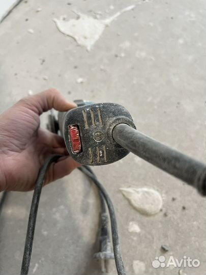 Ушм болгарка makita 125