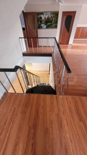 Дом 302 м² на участке 7,5 сот.