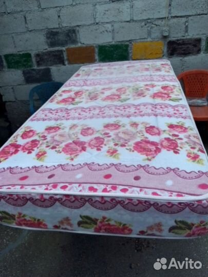 Дверь,Матрасы, Шкаф