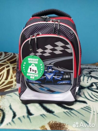 Рюкзак школьный для мальчика новый