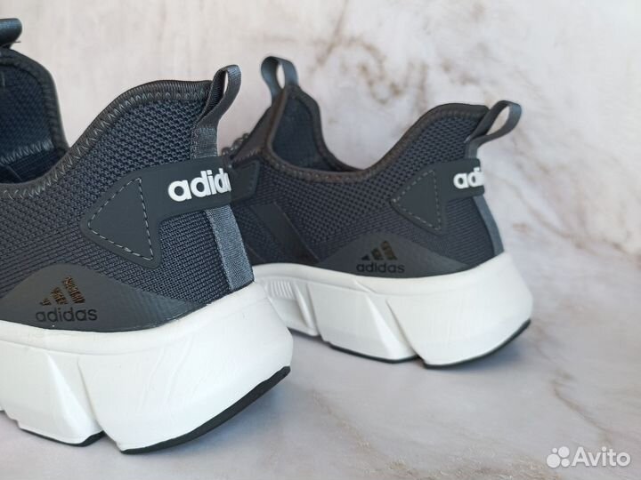 Кроссовки Adidas летние