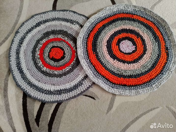 Коврик ручной работы