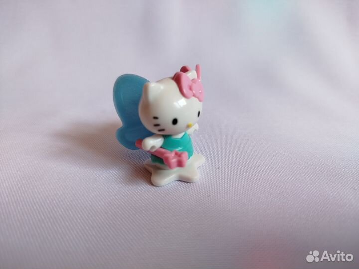 Игрушка Hello Kitty из Kinder- Сюрприз