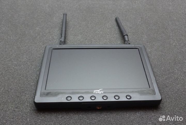 FPV монитор Flysight Black Pearl RC801