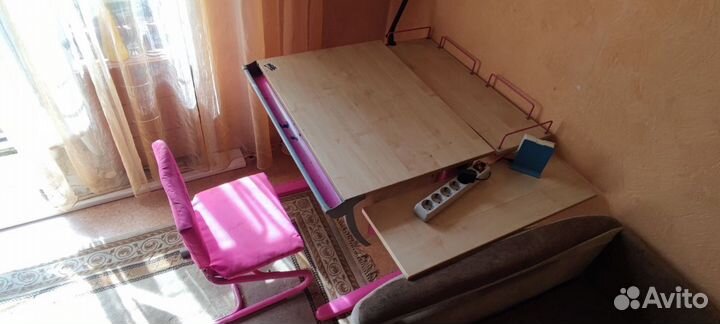 Стол письменный. Растущая парта и стул