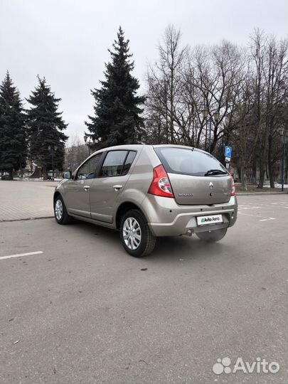 Renault Sandero 1.6 AT, 2011, 132 000 км