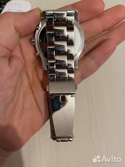 Часы Guess