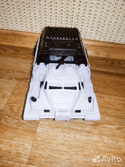 Большой танк,вездеход,игрушки,военная техника