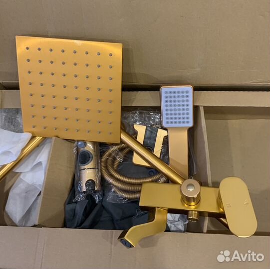 Душевая система с тропическим душем 3в1