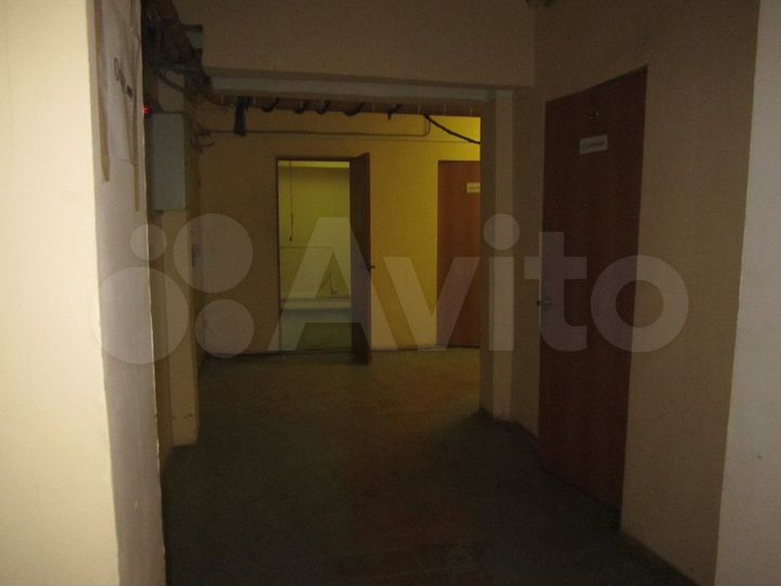 Склад в городе, 1342 м²