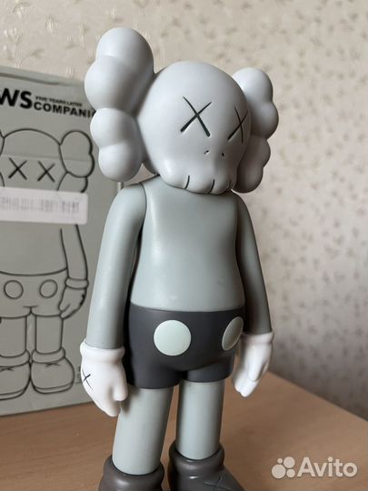 Игрушки Kaws