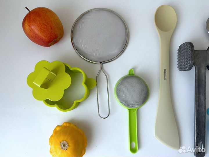 Кухонные принадлжежности пакетом штопор турка сито