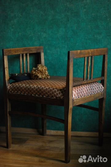 Банкетка старинная