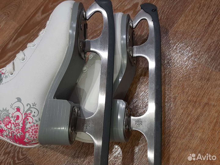 Коньки фигурные