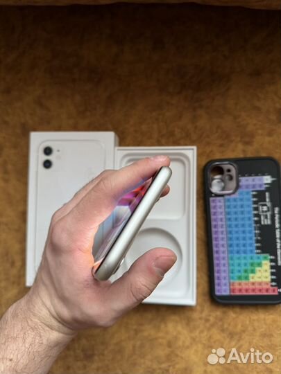 iPhone 11, 128 ГБ