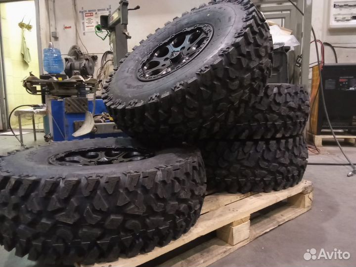 Комплект колеc maxxis 32/15 для brp maverick x3