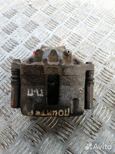 Суппорт передний правый Volkswagen Pointer P1 1.0