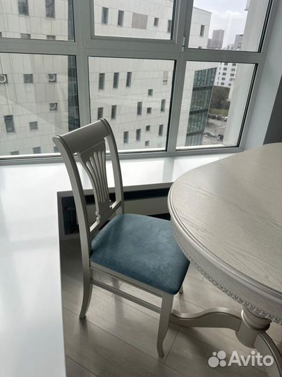 Стол обеденный овальный раздвижной со стульями