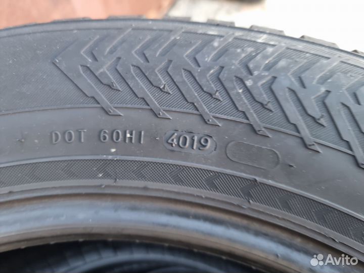 Nokian Tyres Hakkapeliitta 8 SUV 225/65 R17