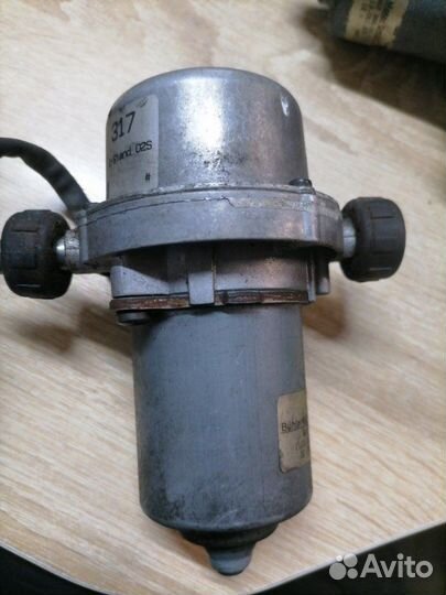 Насос вакуумный Audi A4 B6 AMB 2002